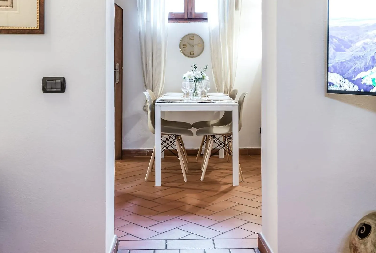 Hostly-Santa Maria Tower Suite-Just By The Tower Pisa